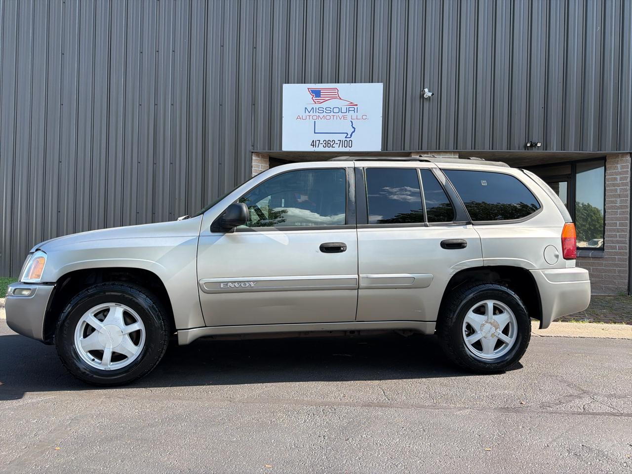 GMC Envoy SLE 2WD 2002