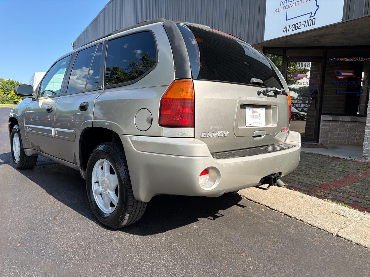 GMC Envoy SLE 2WD 2002