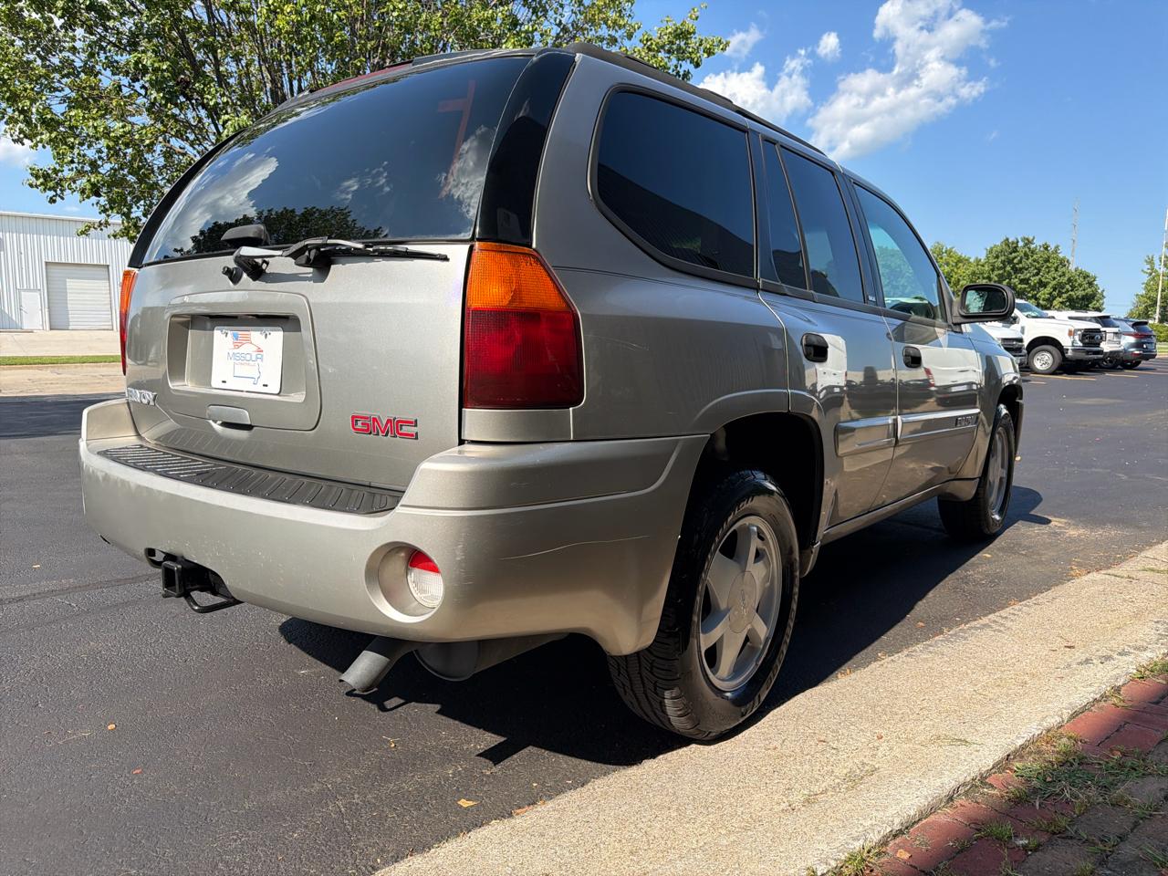 GMC Envoy SLE 2WD 2002