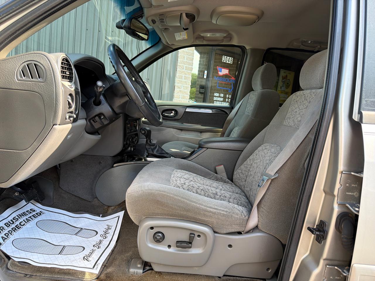 GMC Envoy SLE 2WD 2002