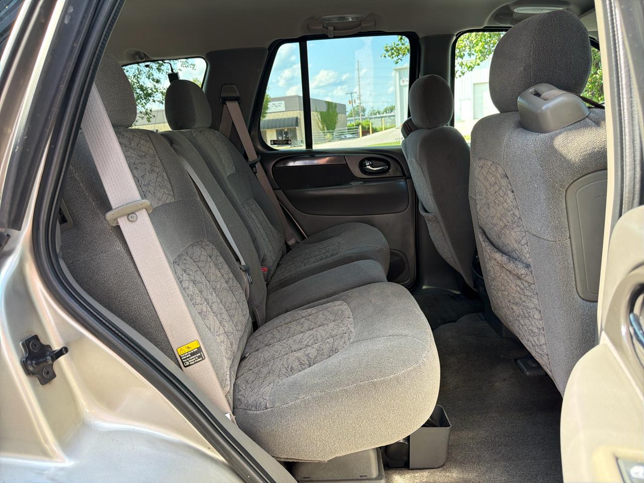 GMC Envoy SLE 2WD 2002