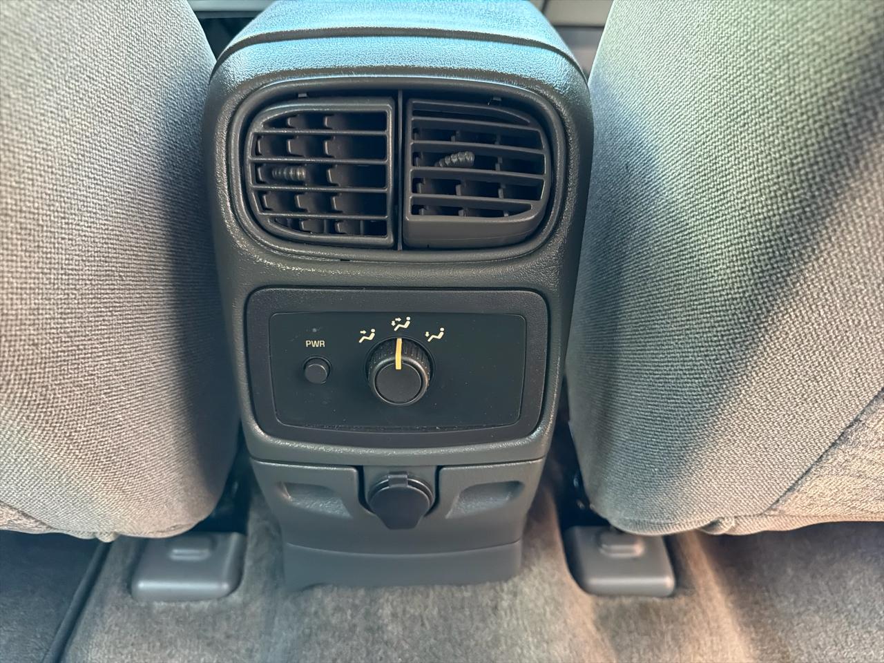 GMC Envoy SLE 2WD 2002
