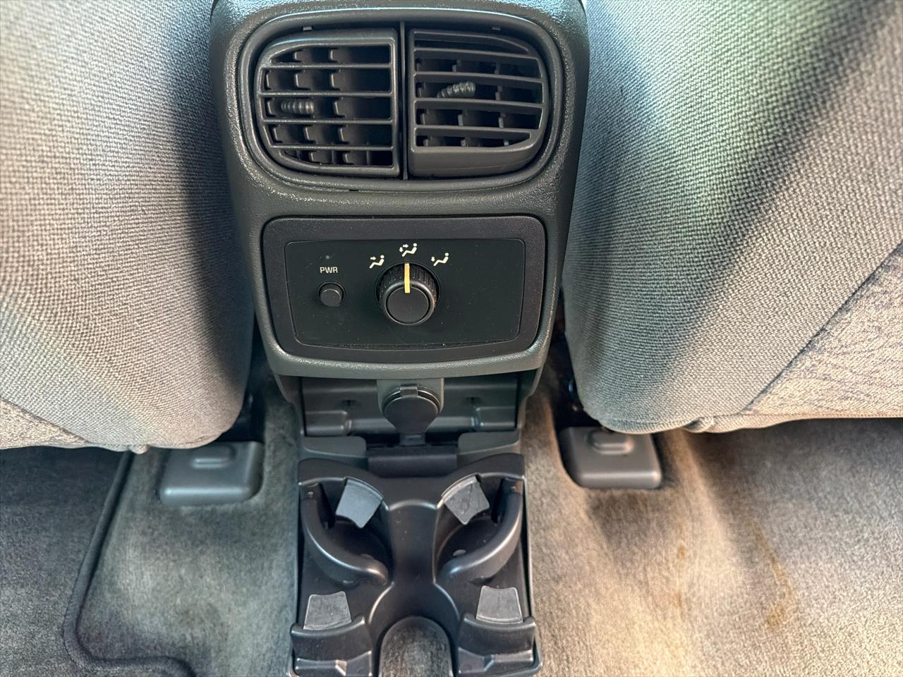 GMC Envoy SLE 2WD 2002