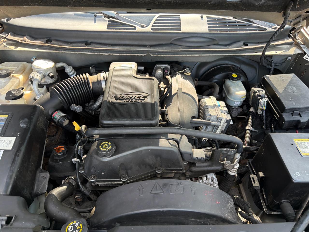 GMC Envoy SLE 2WD 2002
