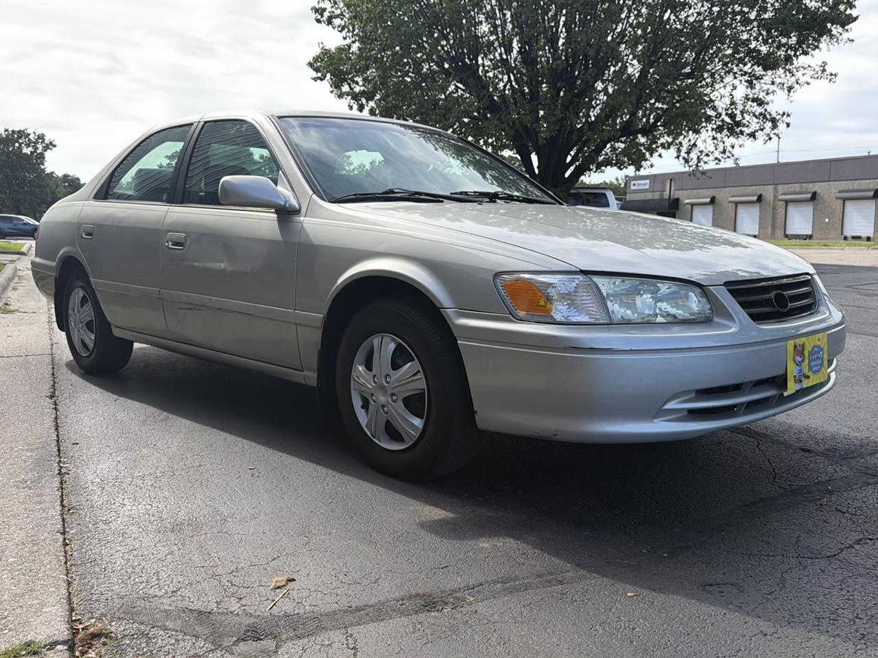 Toyota Camry CE 2000