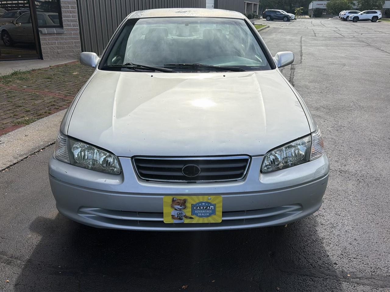 Toyota Camry CE 2000