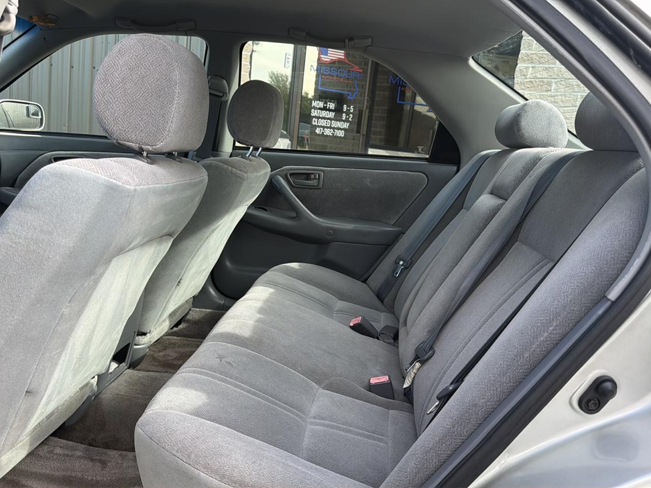 Toyota Camry CE 2000