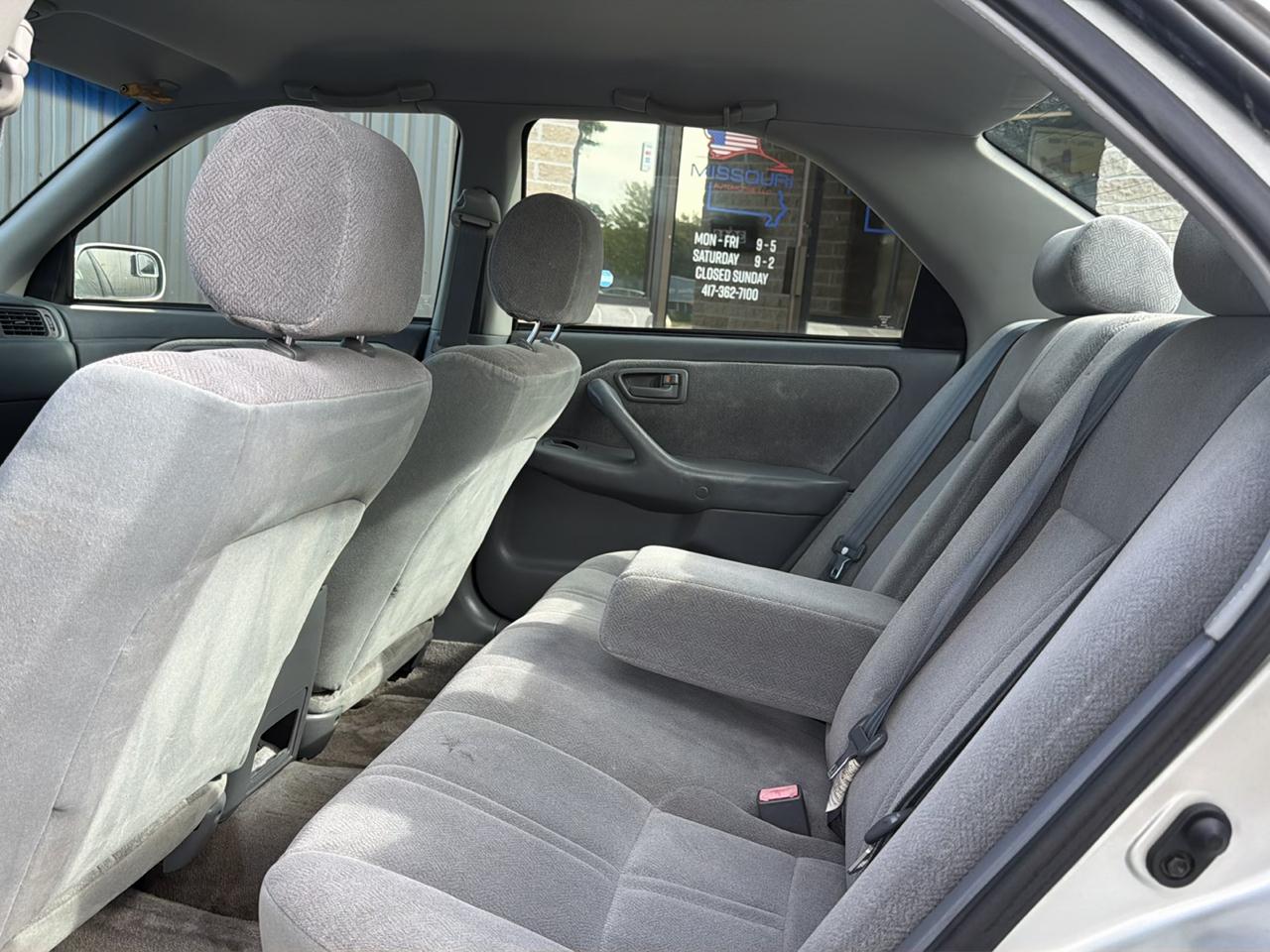 Toyota Camry CE 2000