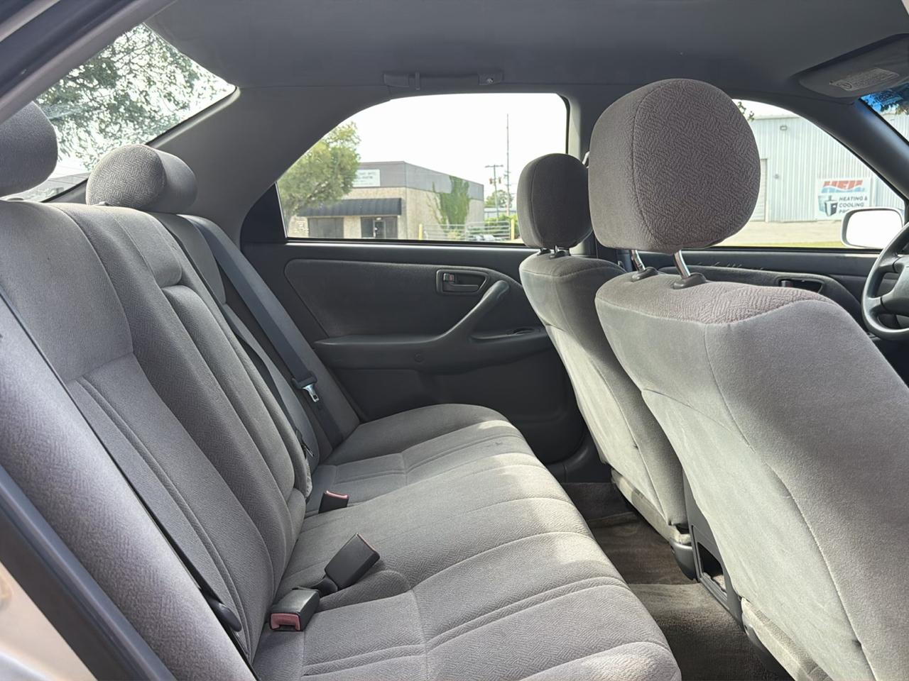 Toyota Camry CE 2000