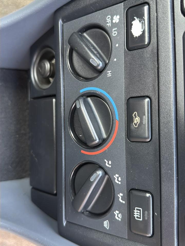 Toyota Camry CE 2000