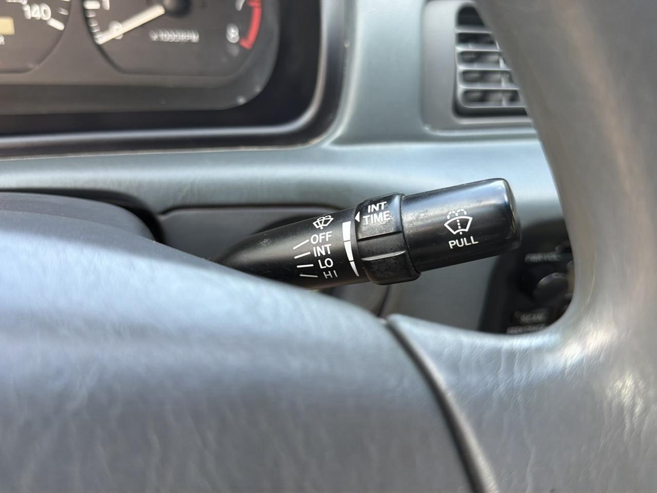 Toyota Camry CE 2000