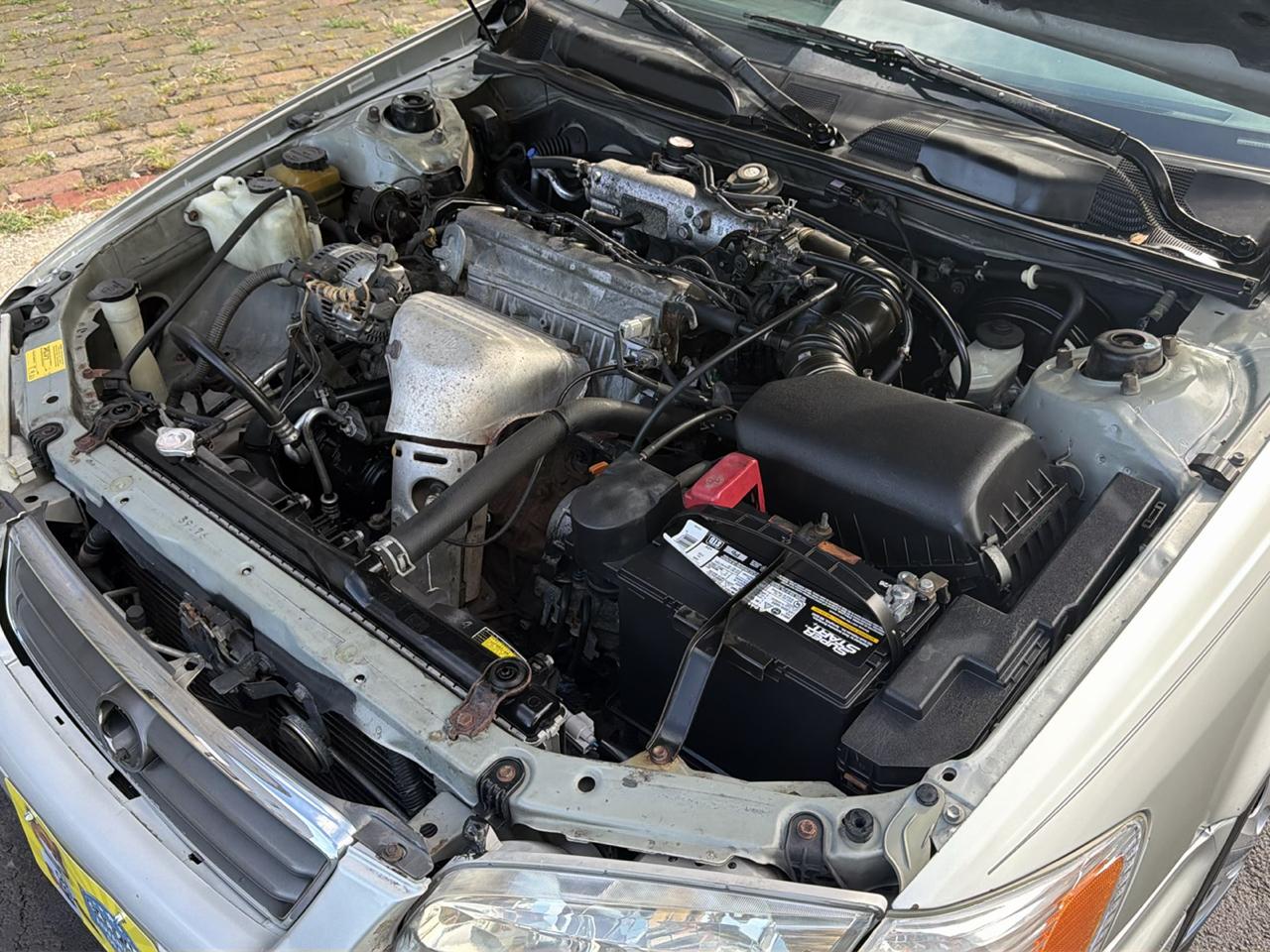 Toyota Camry CE 2000