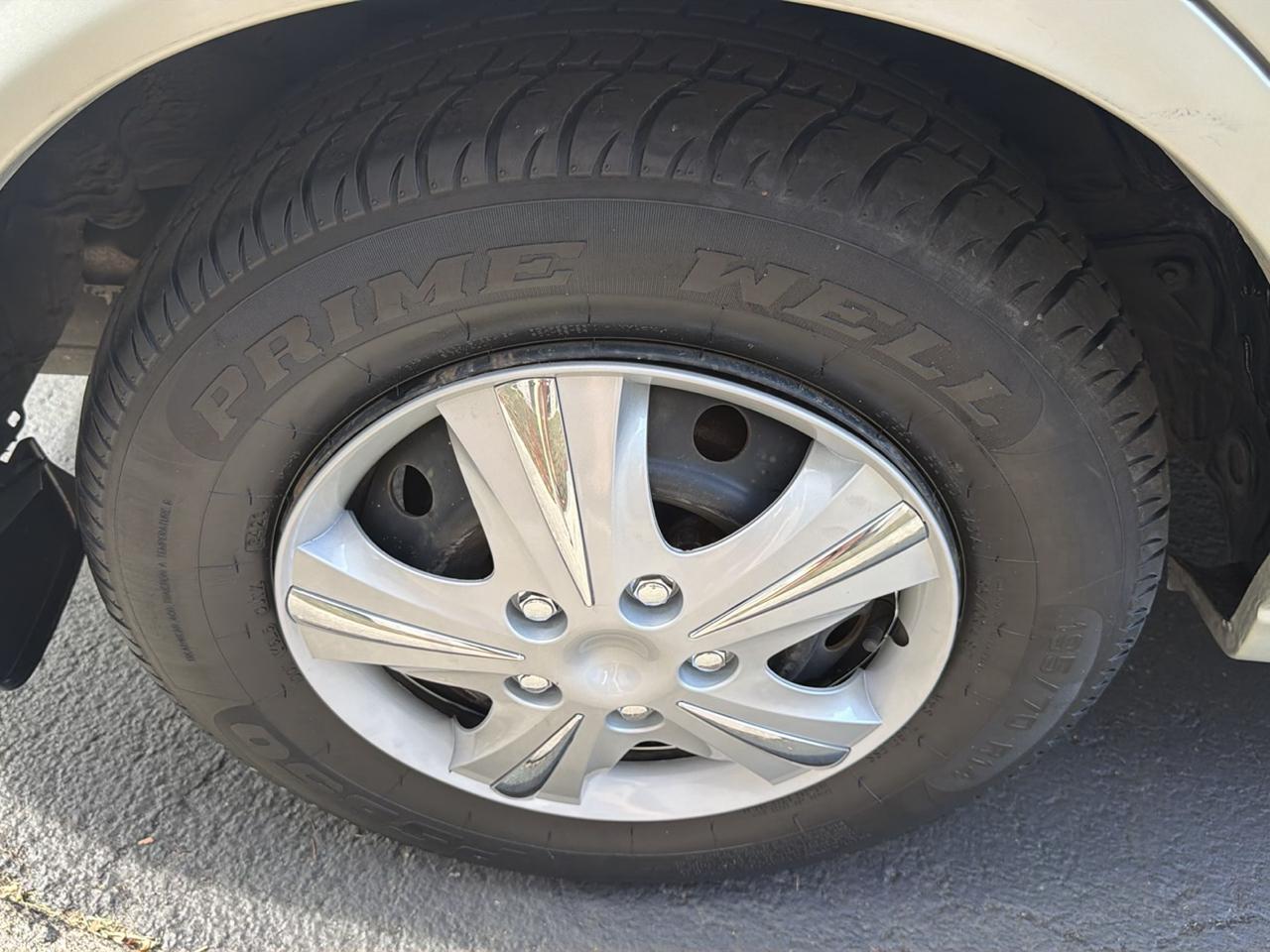 Toyota Camry CE 2000