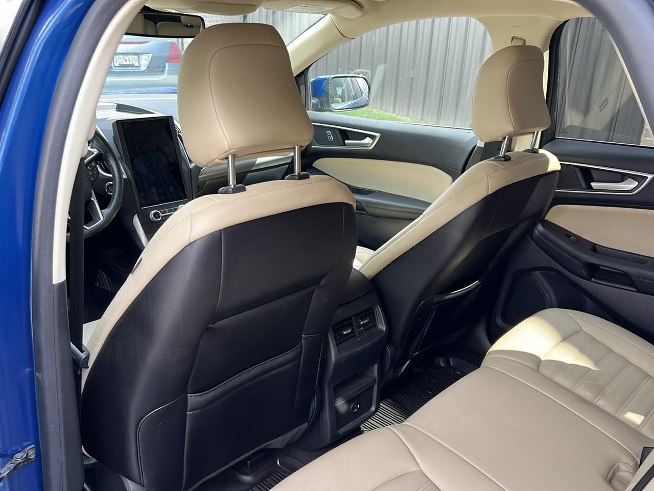 2021 Ford Edge SEL - Photo 15