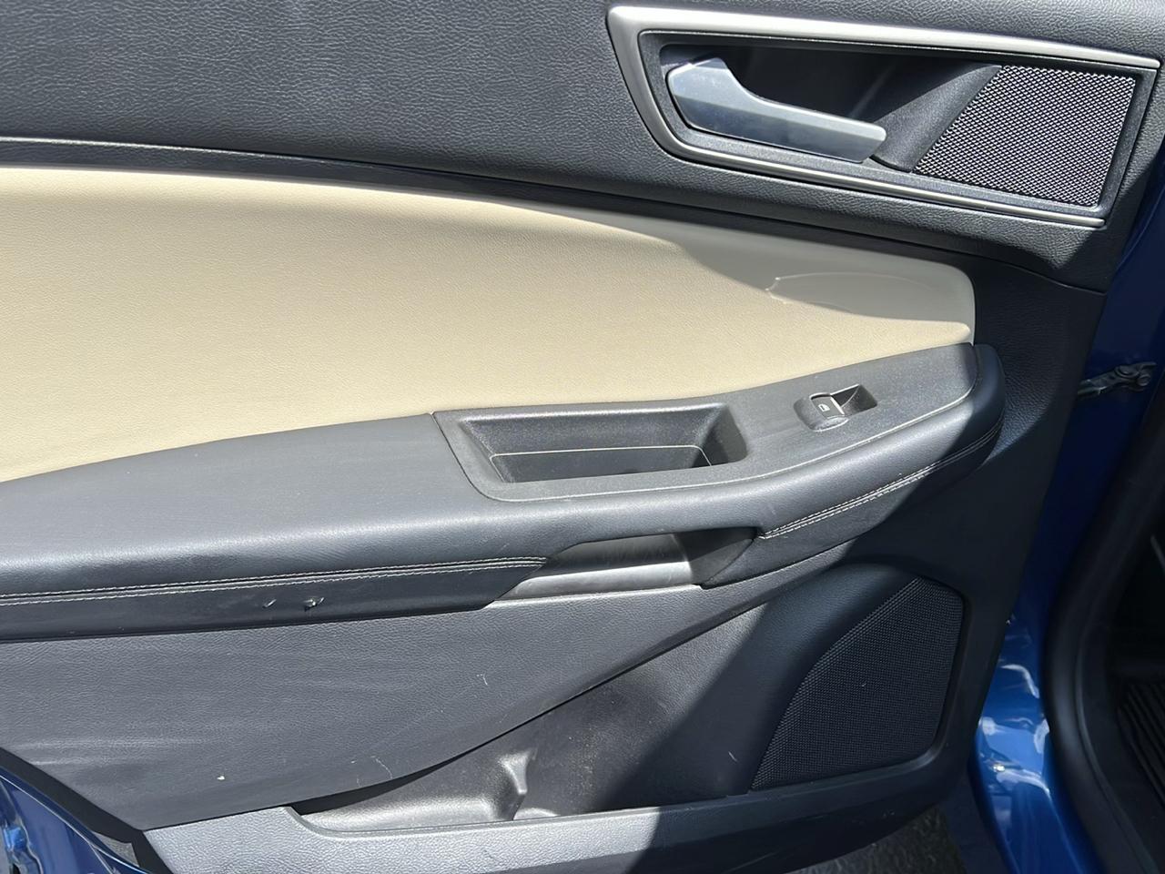 2021 Ford Edge SEL - Photo 17