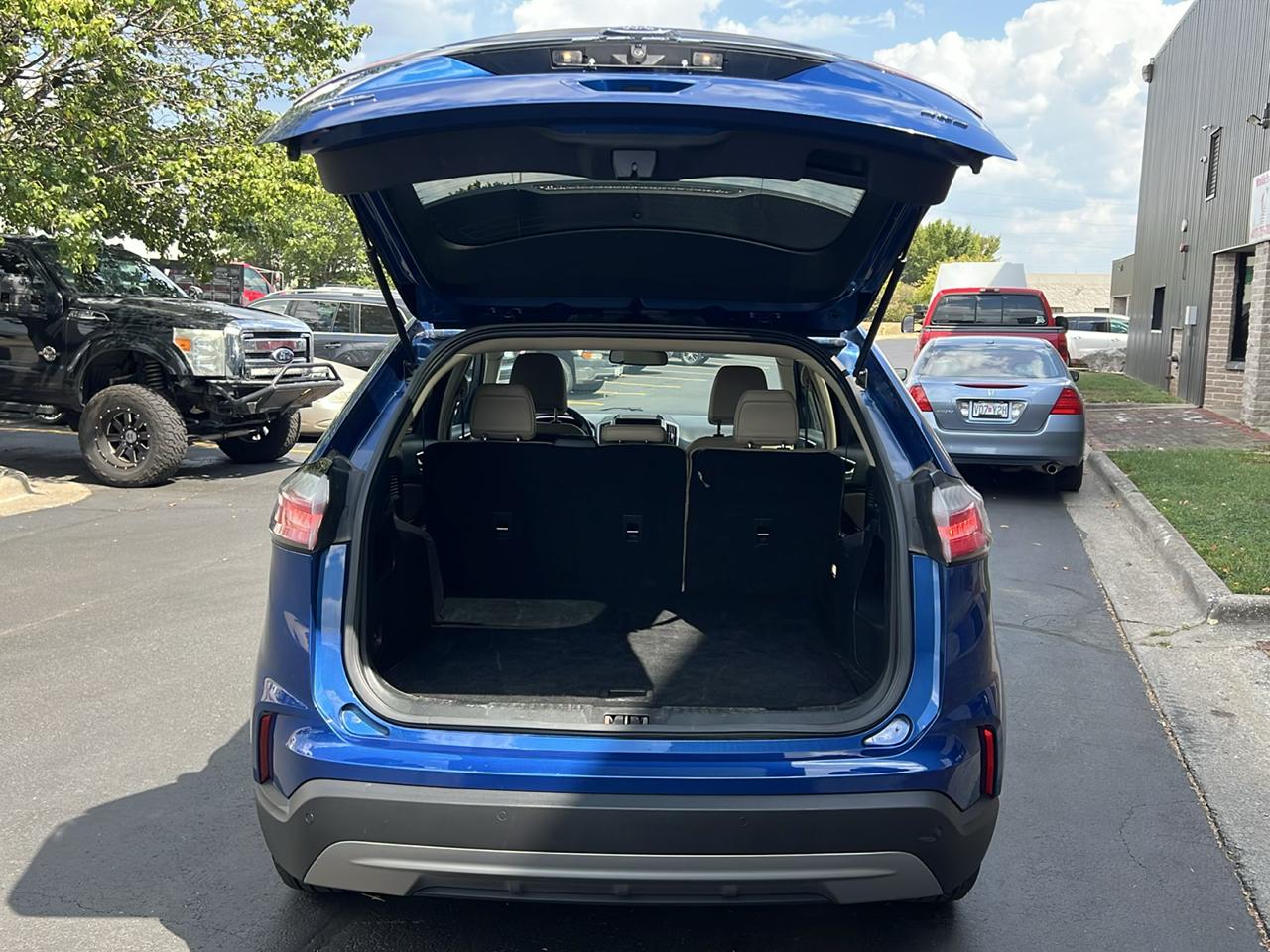 2021 Ford Edge SEL - Photo 19