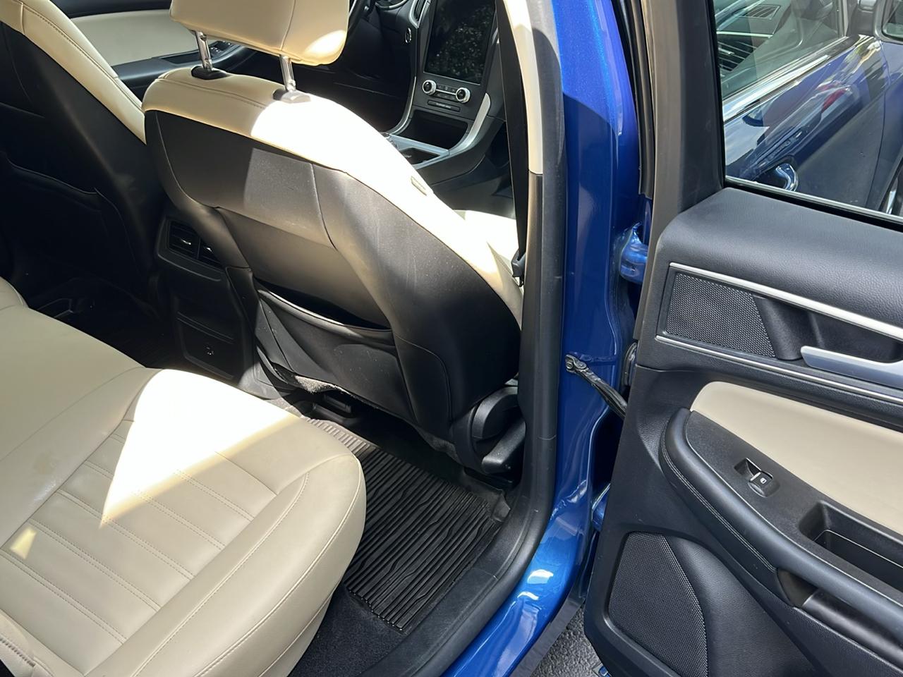2021 Ford Edge SEL - Photo 26