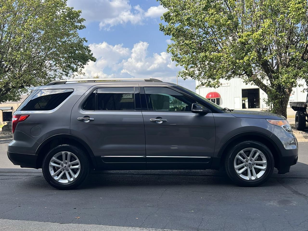 Ford Explorer XLT FWD 2014