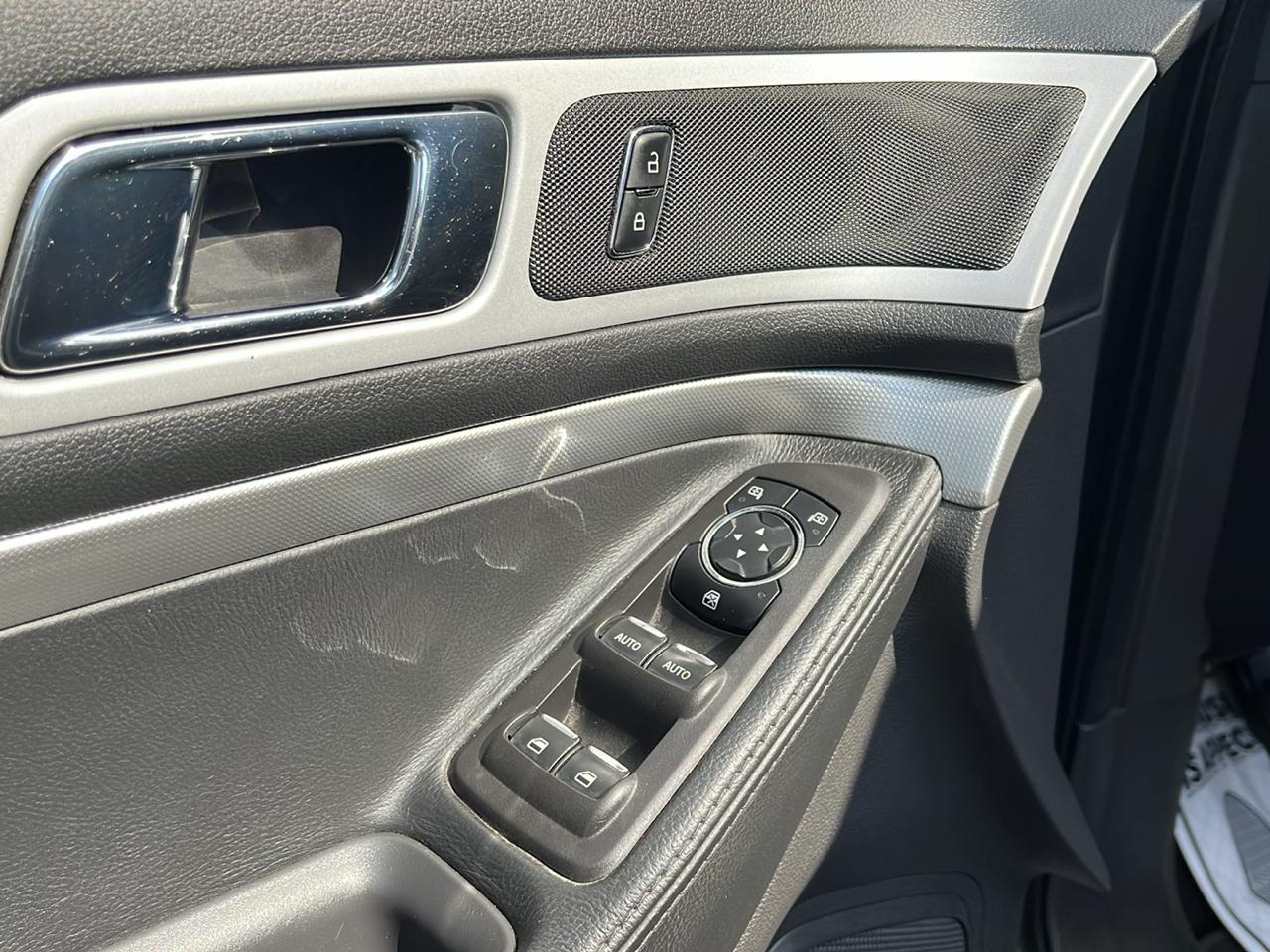 Ford Explorer XLT FWD 2014