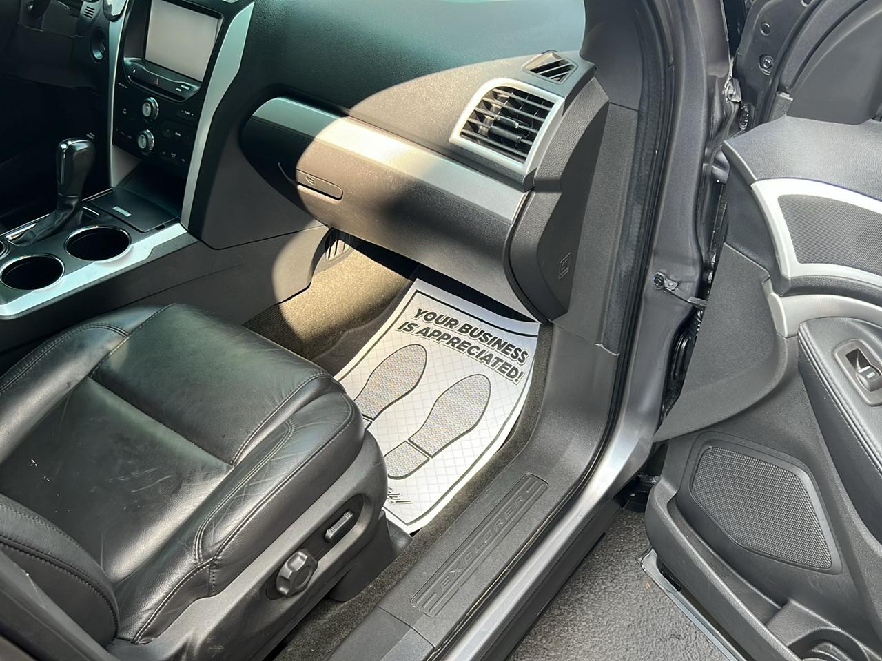 Ford Explorer XLT FWD 2014