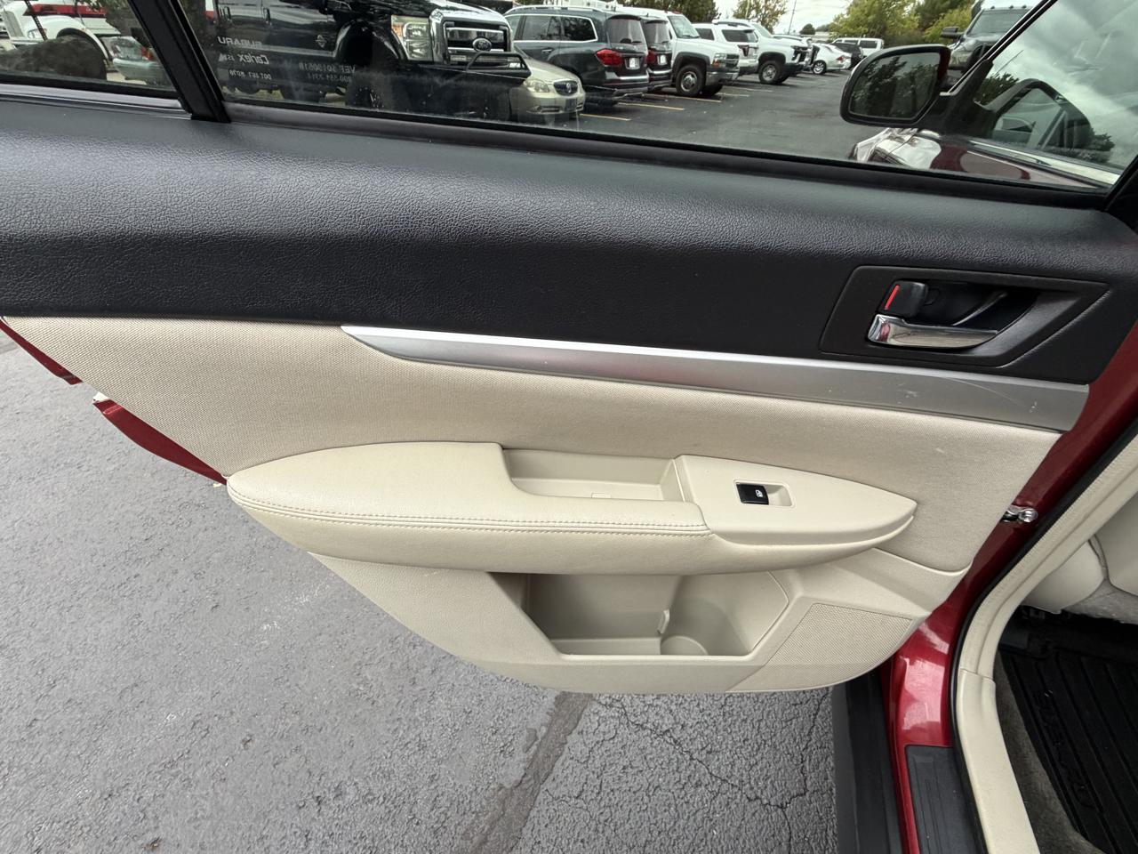 Subaru Outback 2.5i Premium 2014