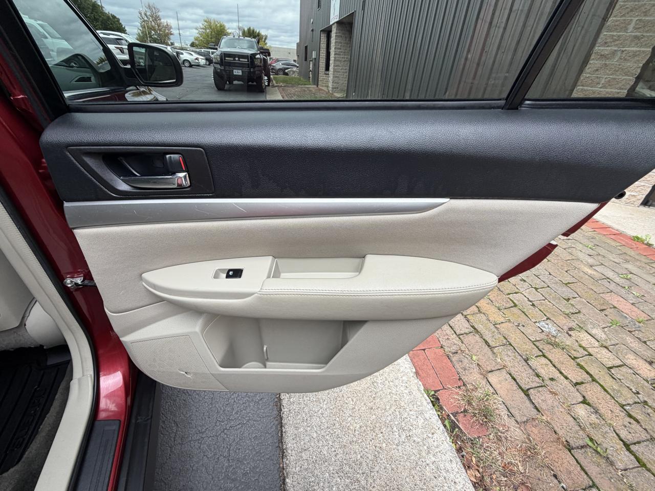 Subaru Outback 2.5i Premium 2014