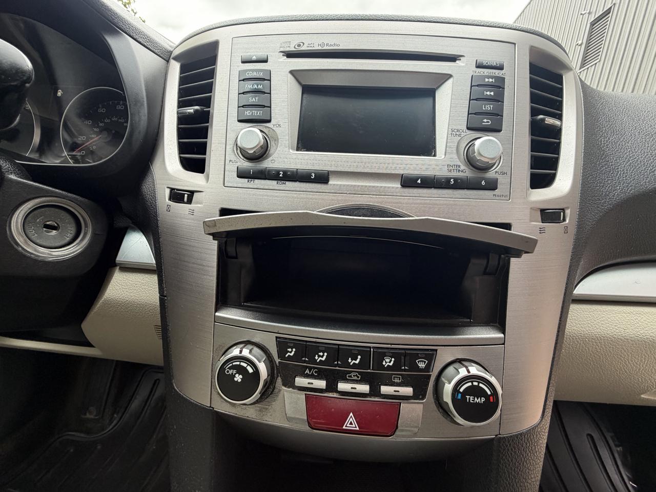 Subaru Outback 2.5i Premium 2014