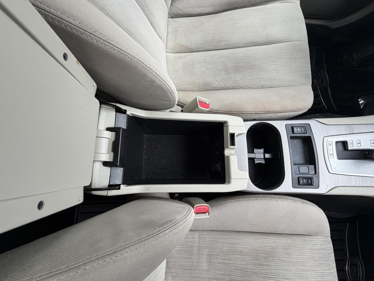 Subaru Outback 2.5i Premium 2014
