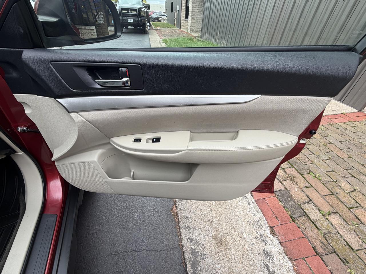 Subaru Outback 2.5i Premium 2014