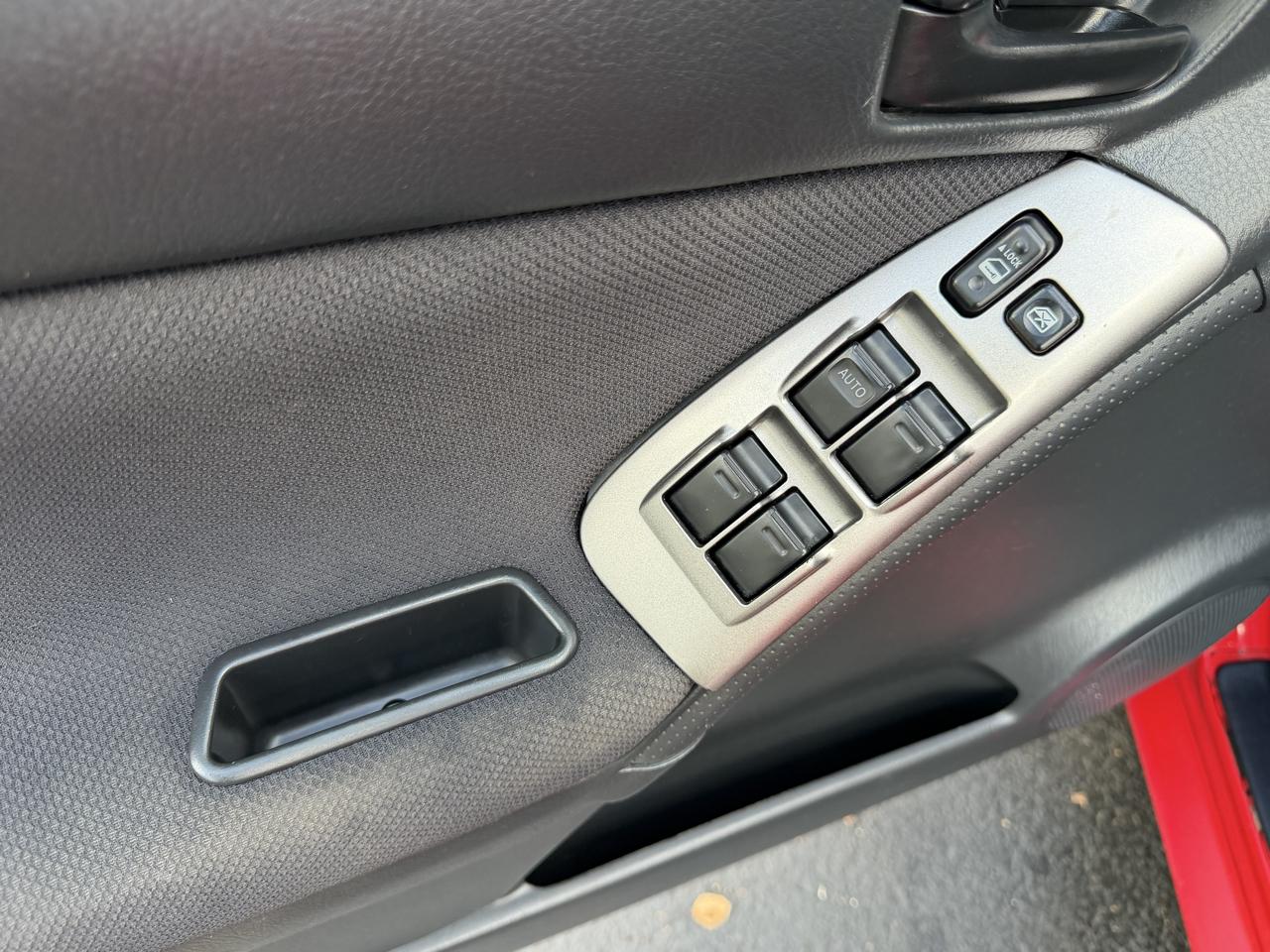 Toyota Matrix 2WD 2006