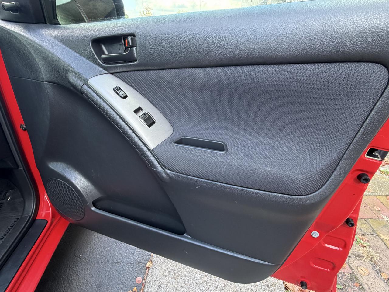 Toyota Matrix 2WD 2006
