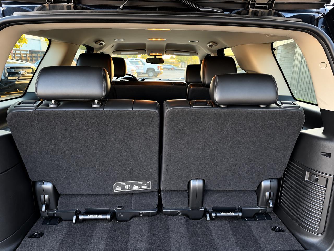 GMC Yukon SLT 4WD 2013