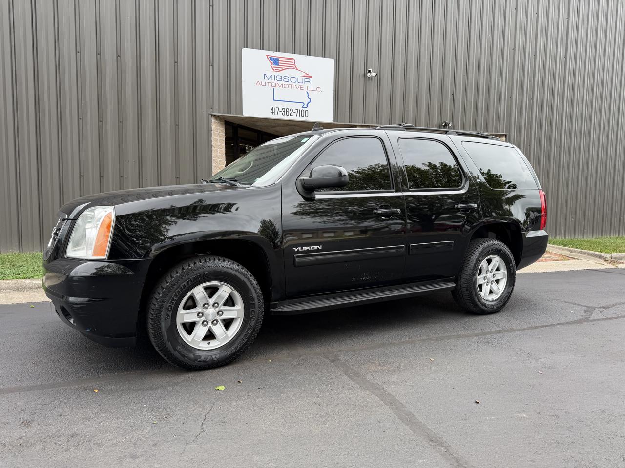 GMC Yukon SLT 4WD 2013