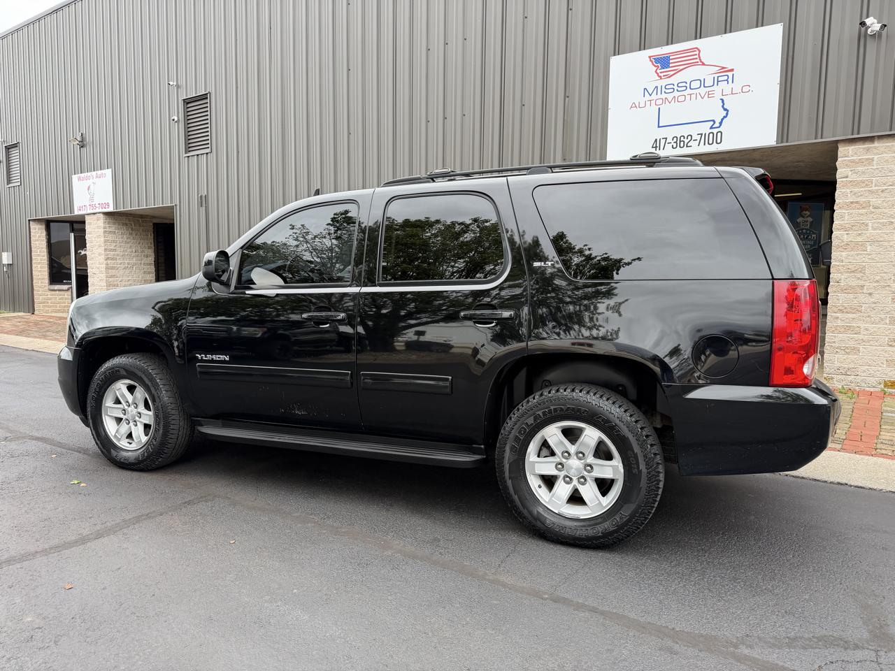 GMC Yukon SLT 4WD 2013