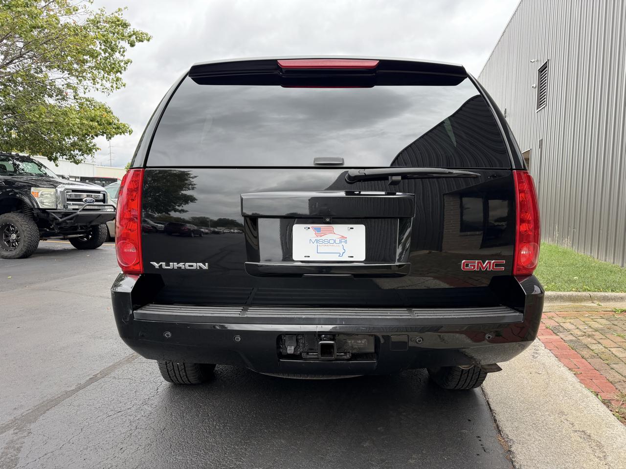 GMC Yukon SLT 4WD 2013