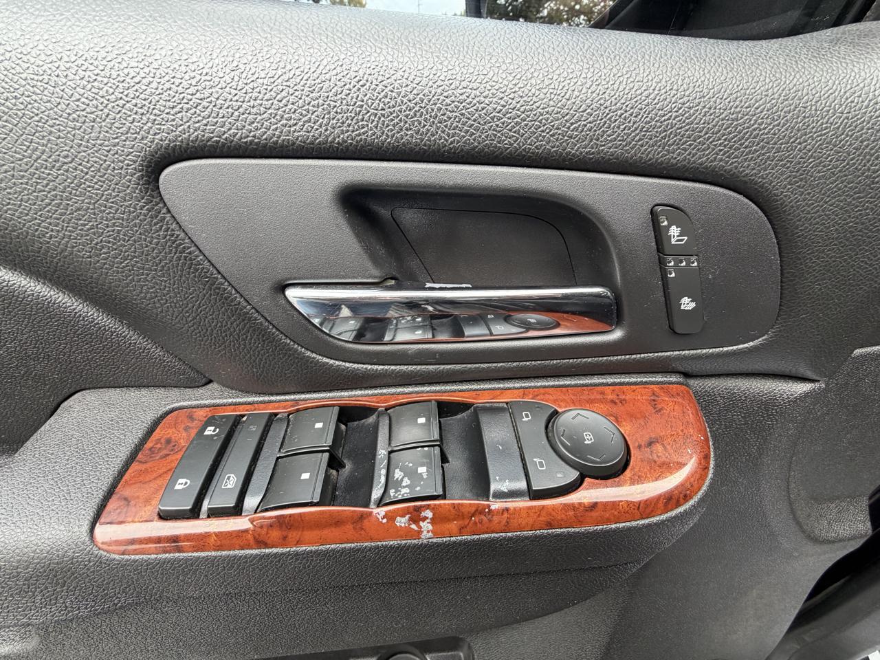 GMC Yukon SLT 4WD 2013