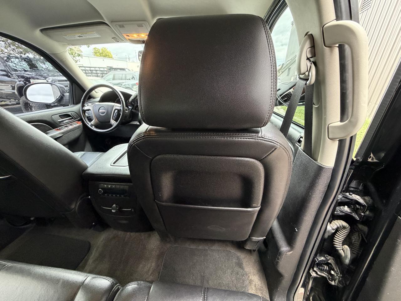GMC Yukon SLT 4WD 2013