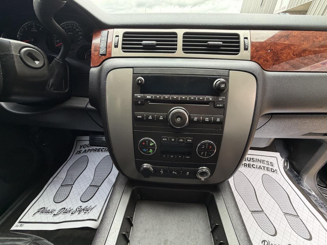 GMC Yukon SLT 4WD 2013