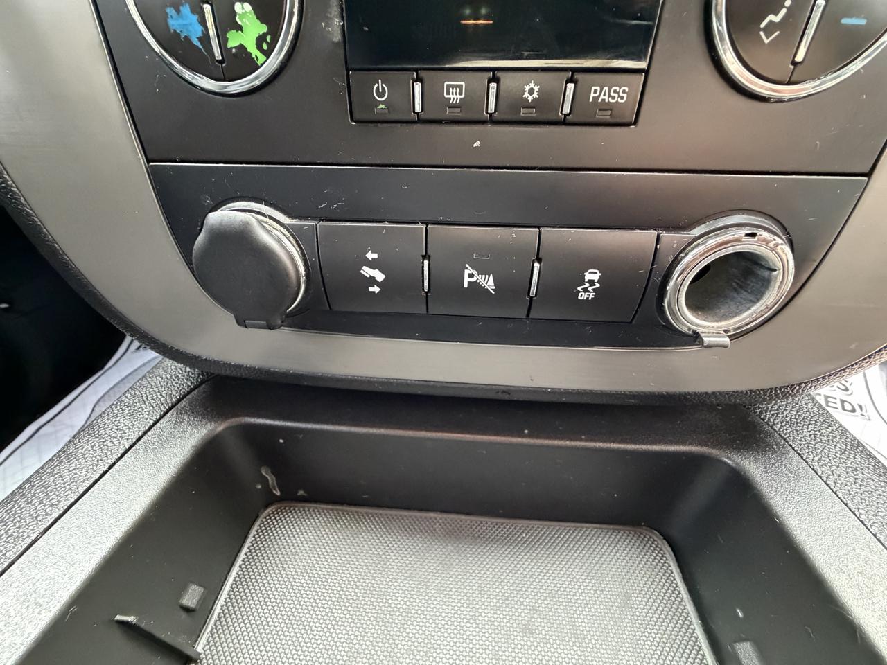 GMC Yukon SLT 4WD 2013