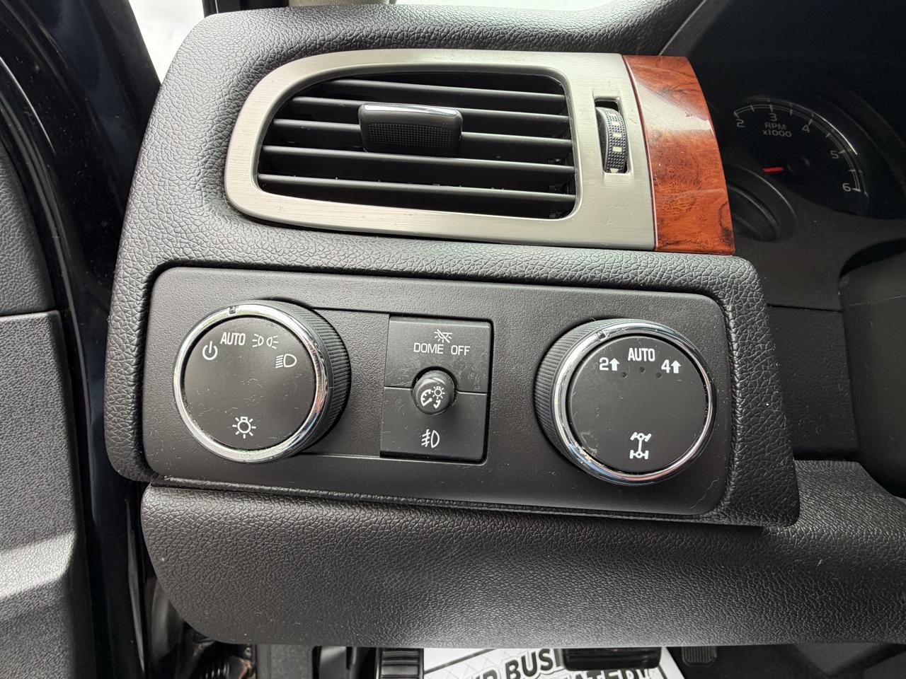GMC Yukon SLT 4WD 2013