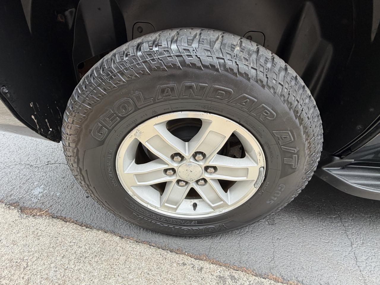 GMC Yukon SLT 4WD 2013