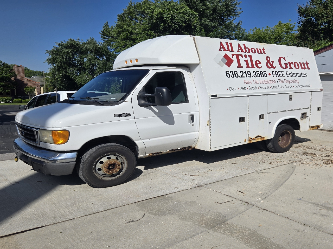 Ford Econoline E-350 Super Duty 2005