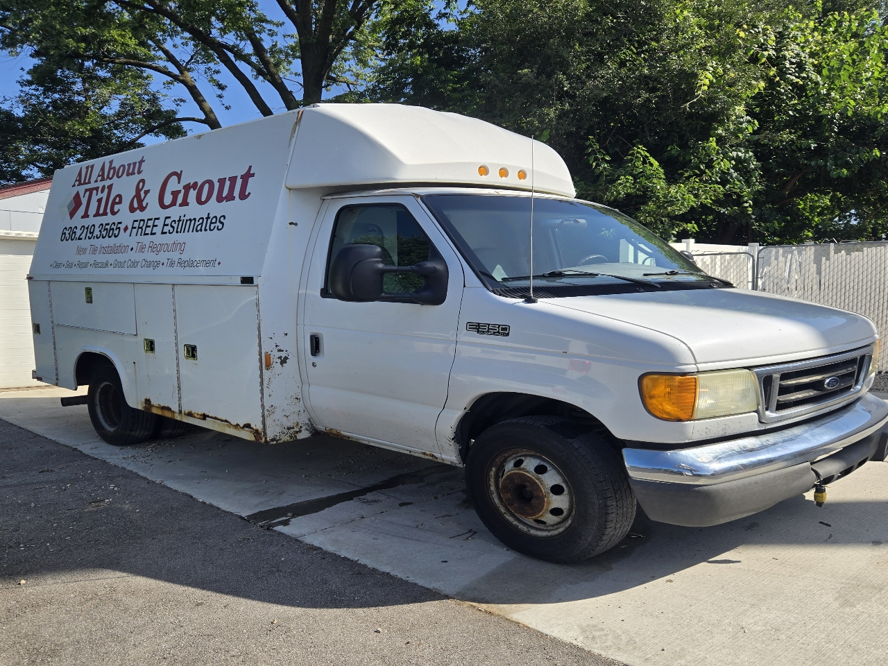 Ford Econoline E-350 Super Duty 2005