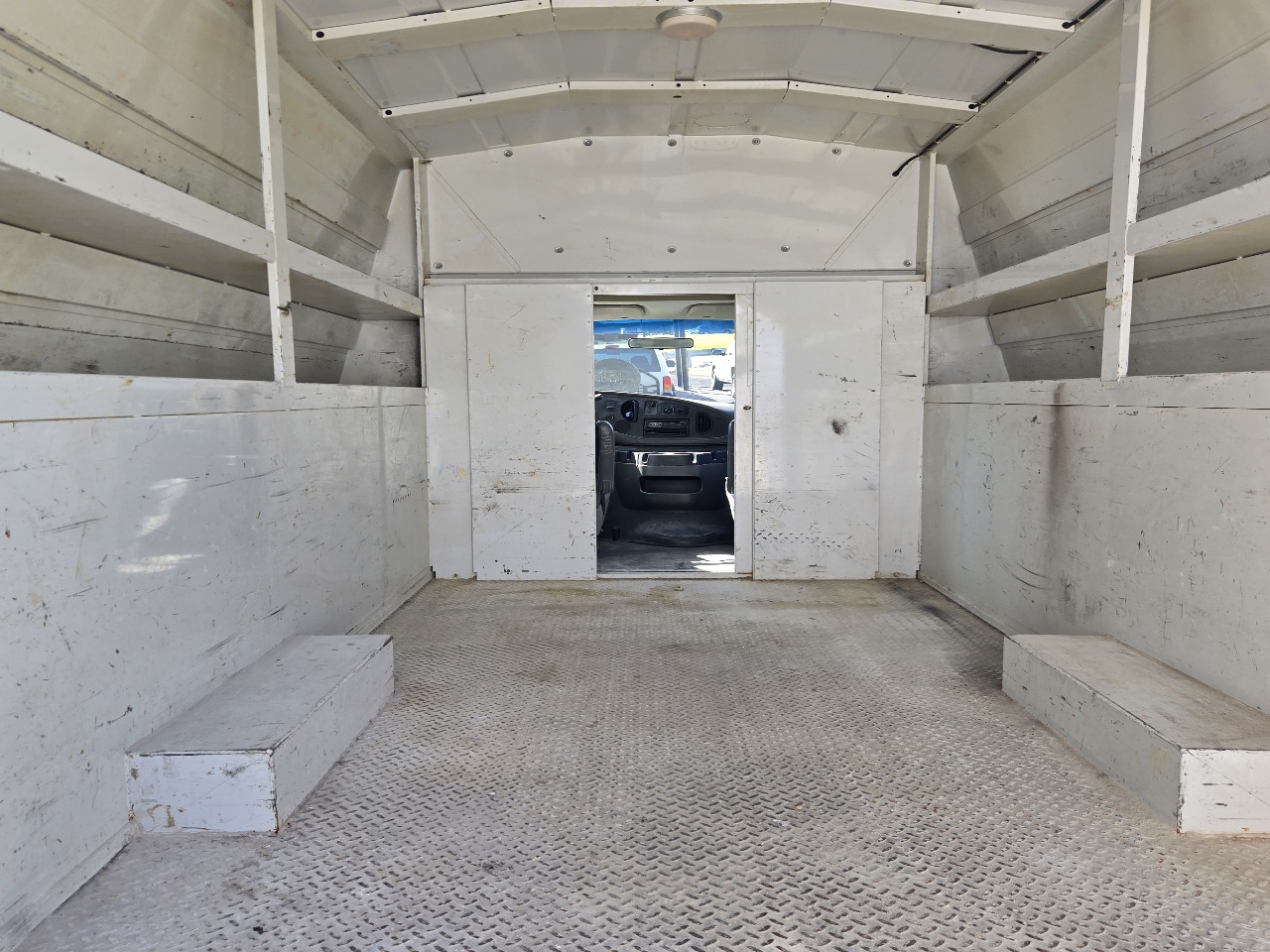 Ford Econoline E-350 Super Duty 2005