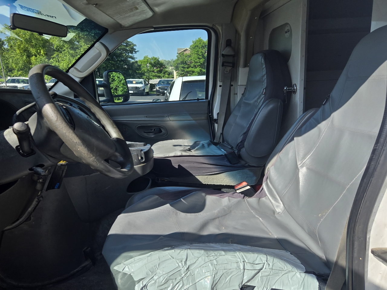 Ford Econoline E-350 Super Duty 2005