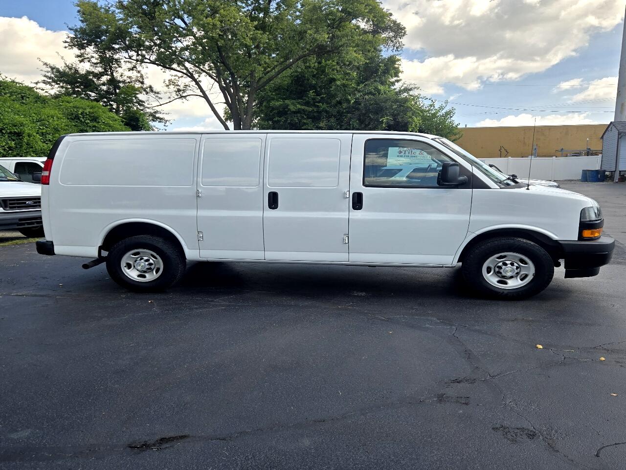 Chevrolet Express 3500 Cargo 2020 Chevrolet Express 3500 Cargo 2020