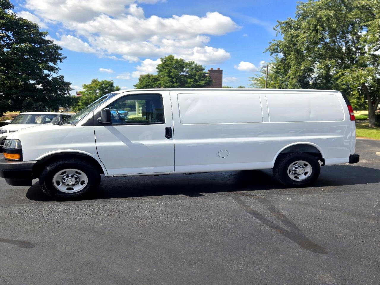 Chevrolet Express 3500 Cargo 2020 Chevrolet Express 3500 Cargo 2020