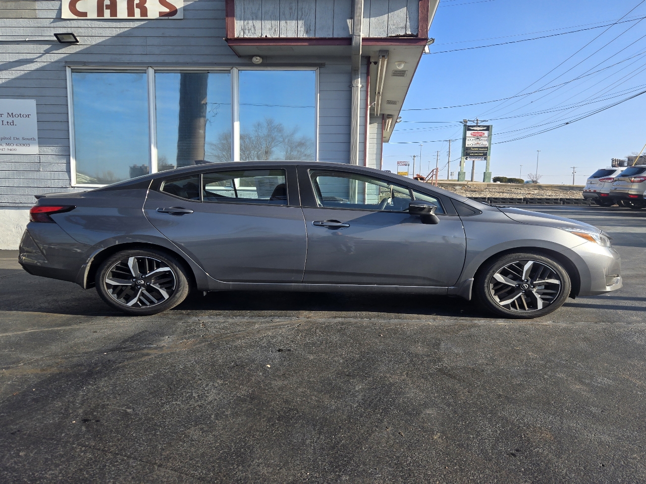Nissan Versa SR 2025