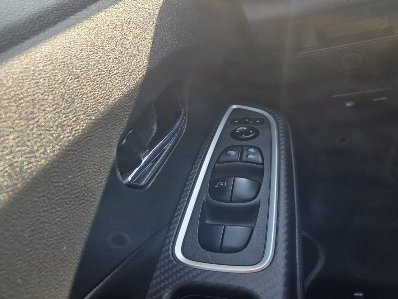 Nissan Versa SR 2025