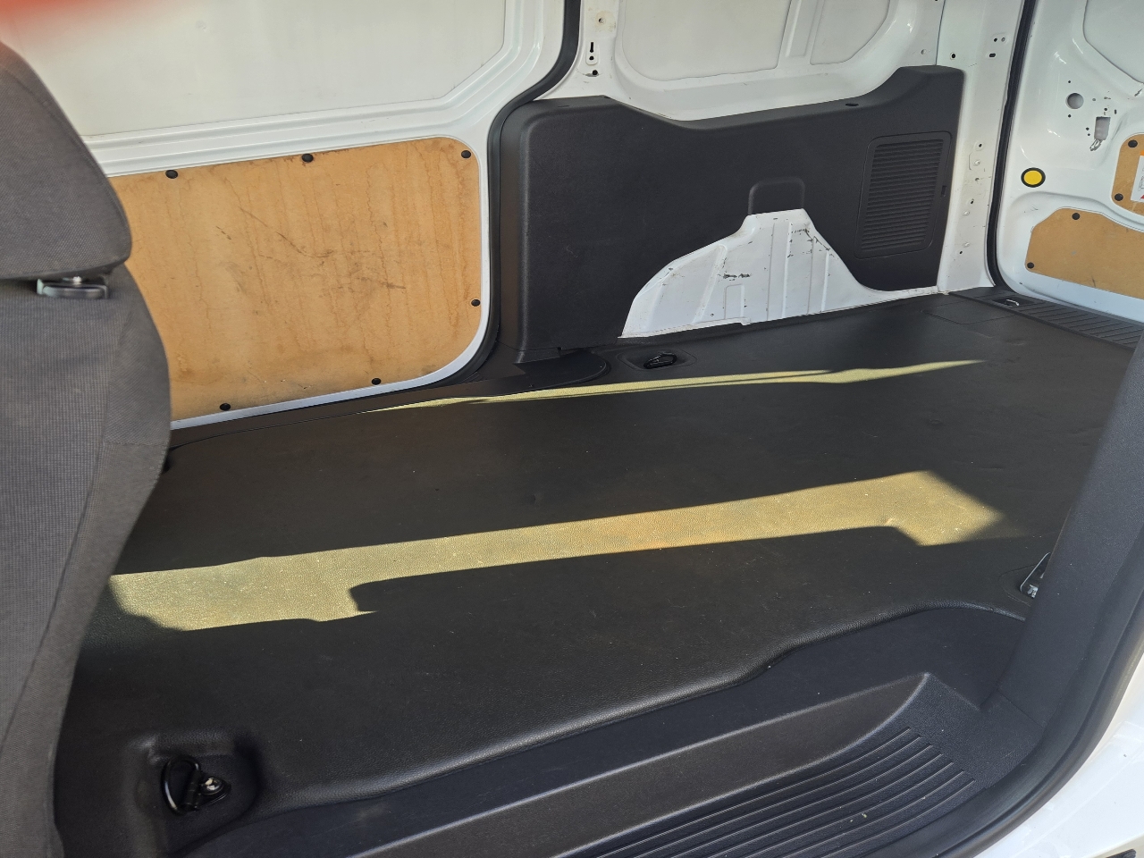 Ford Transit Connect Cargo Van XL LWB w/Rear 180 Degree Door 2016